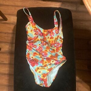 Size L Reaction women’s one piece swimsuit